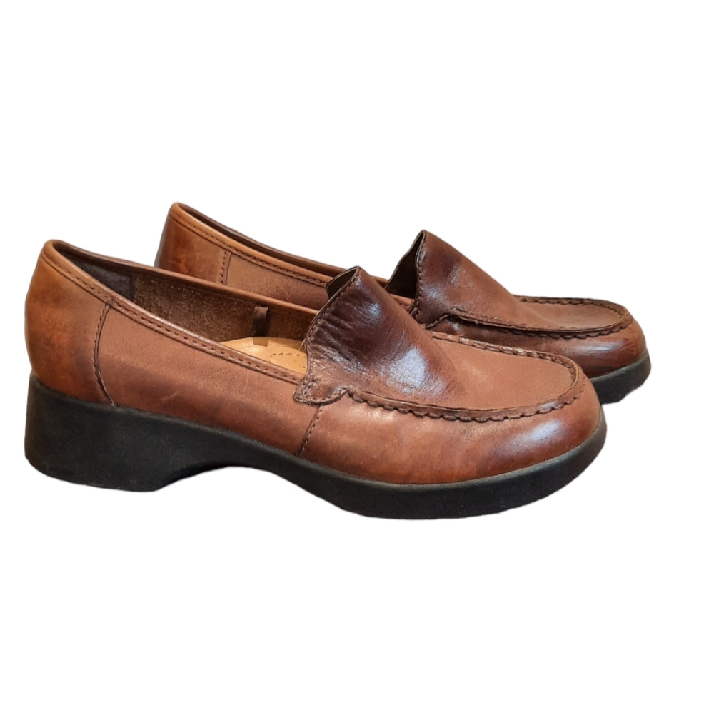 Earth Shoes Brown Slip On Shoes size 7W